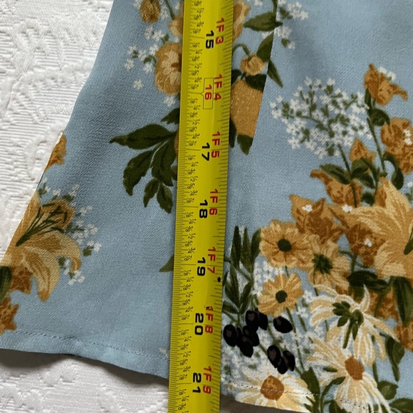 Reformation Blue Floral Blouse - Picture 11 of 16